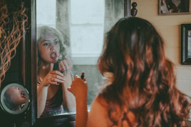 Red Lipstick and Quiet Minds: The Unexpected Therapy Hidden in Pin-Up Beauty Rituals
