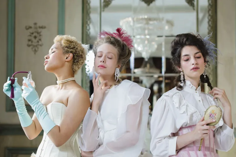 Spray, Slay, Stay: Why Your Signature Scent Is the Most Underrated Tool in Your Pin-Up Arsenal